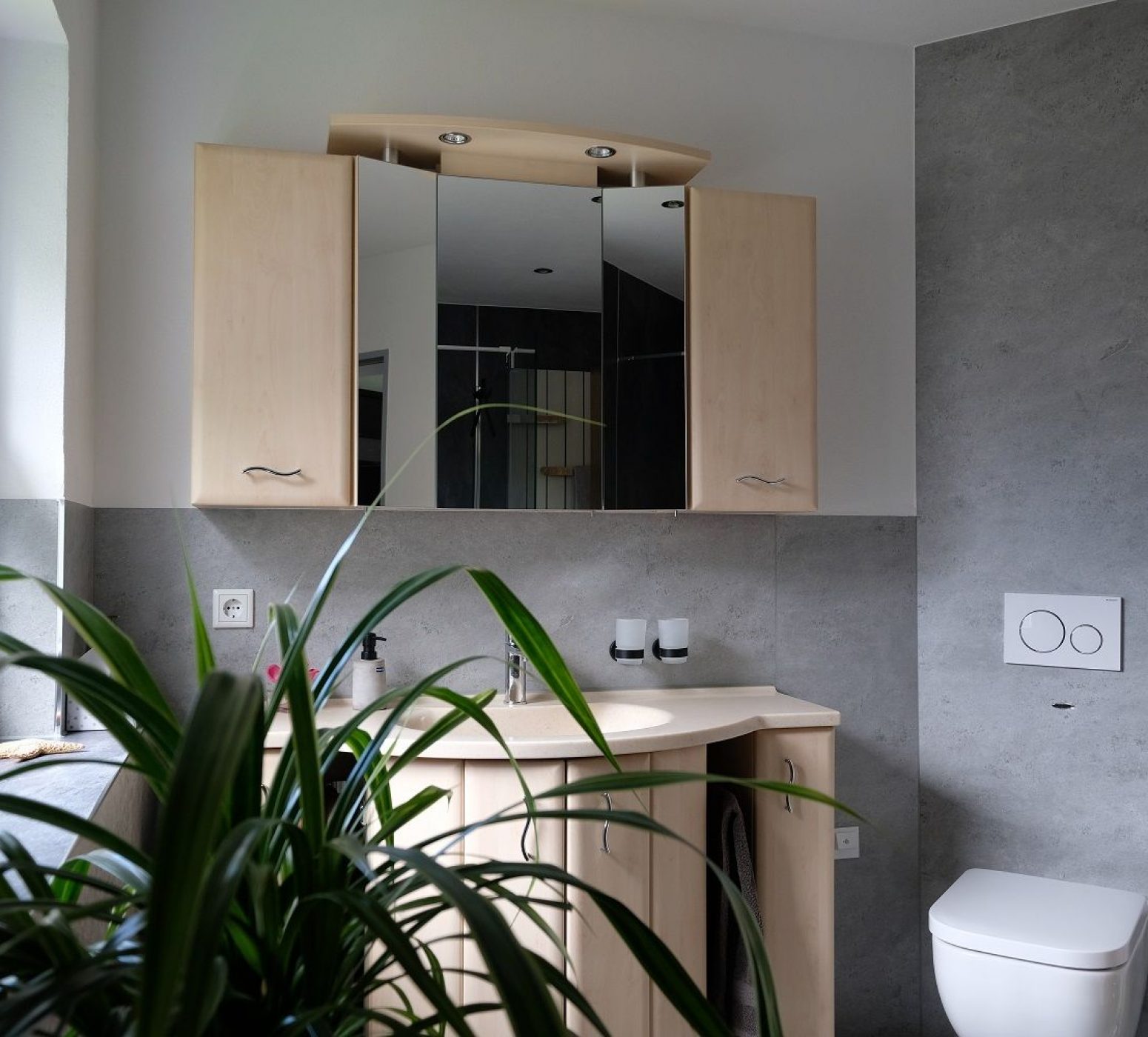 Badrenovierung mit einer barrierearmen Duschanlage in Lugau Erzgebirge 4