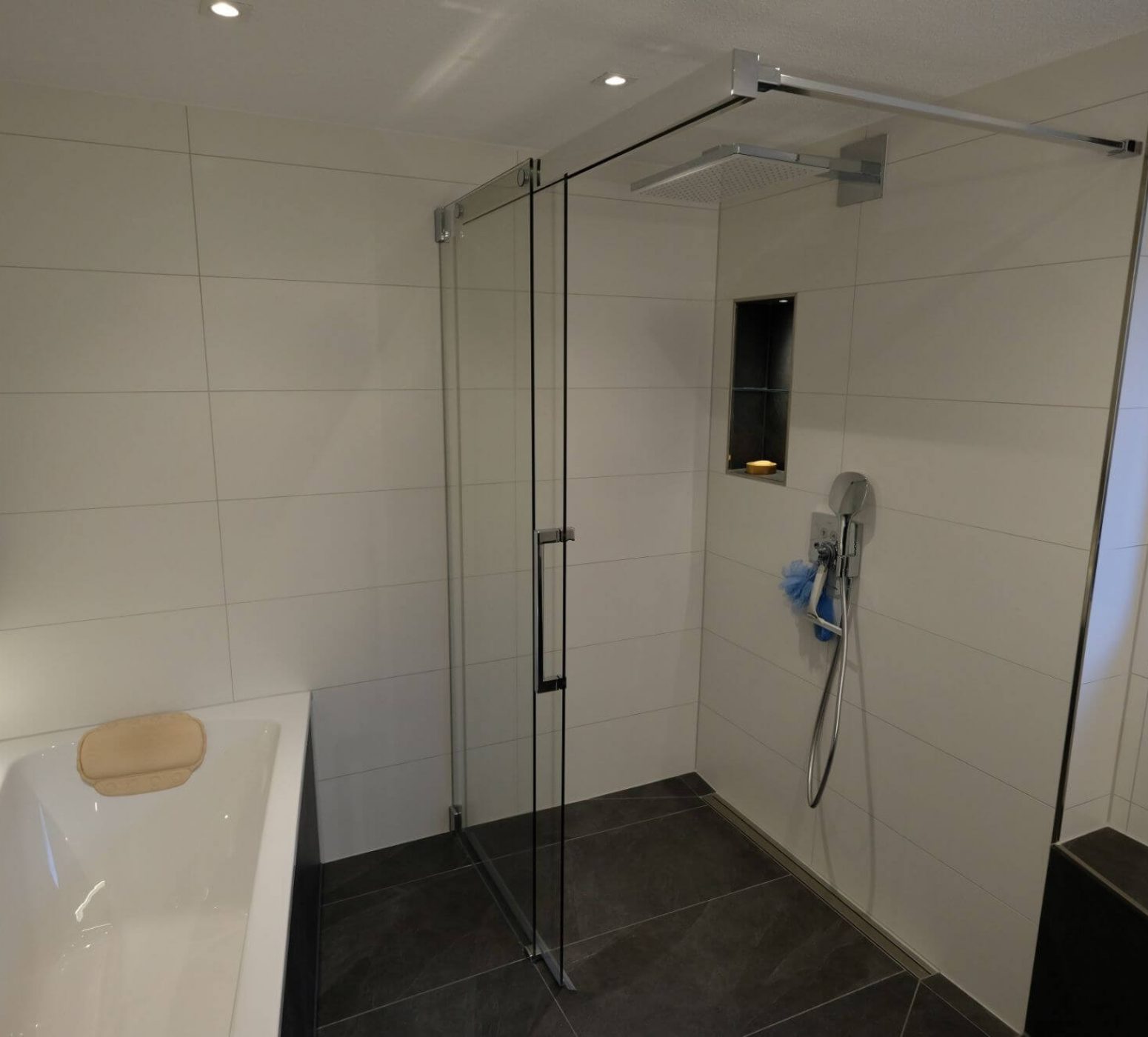 Barrierefreie Komplettbadsanierung in Oelsnitz - Schreiber Badprofi